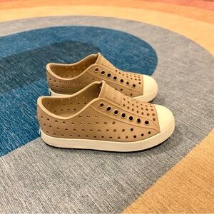 Native Shoes - size c9